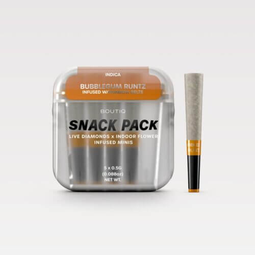 BOUTIQ_SNACK_PACK_THC_STILLS_10_BUBBLEGUM_RUNTZ_X_RAINBOW_BELTS_HIRES_4X5_WHITE_00000 BOUTIQ BUBBLEGUM RUNTZ X RAINBOW BELTS